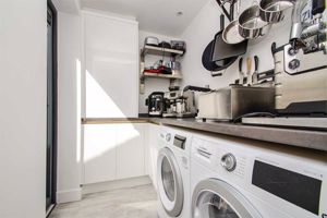 Photo 27- click for photo gallery